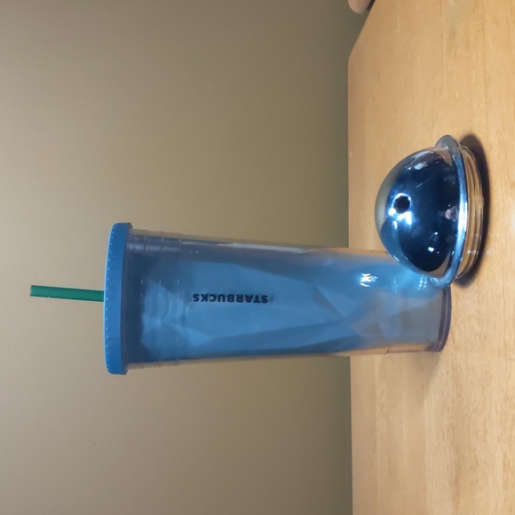 Silver and Blue Interchangeable top Starbucks cup set - Picture 2 of 4